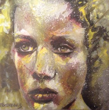 Portrait de jeune femme. Grand yeux vert et bouche pulpeuse.